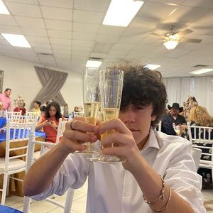 Meet your Posher, Simon